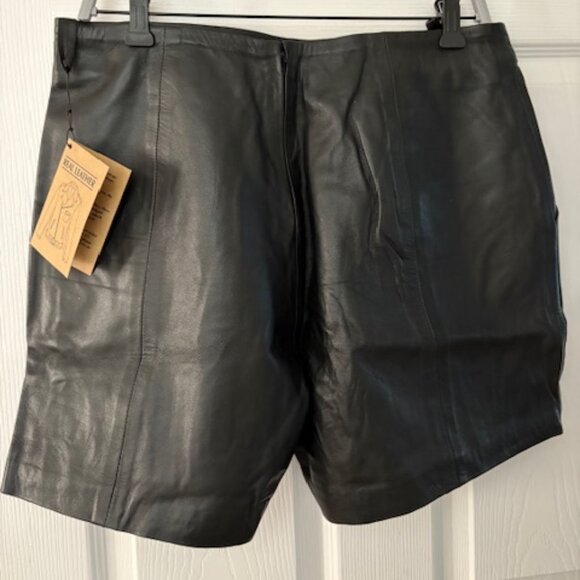 Black Leather shorts Women size XL (100% Leather) - Picture 2 of 3